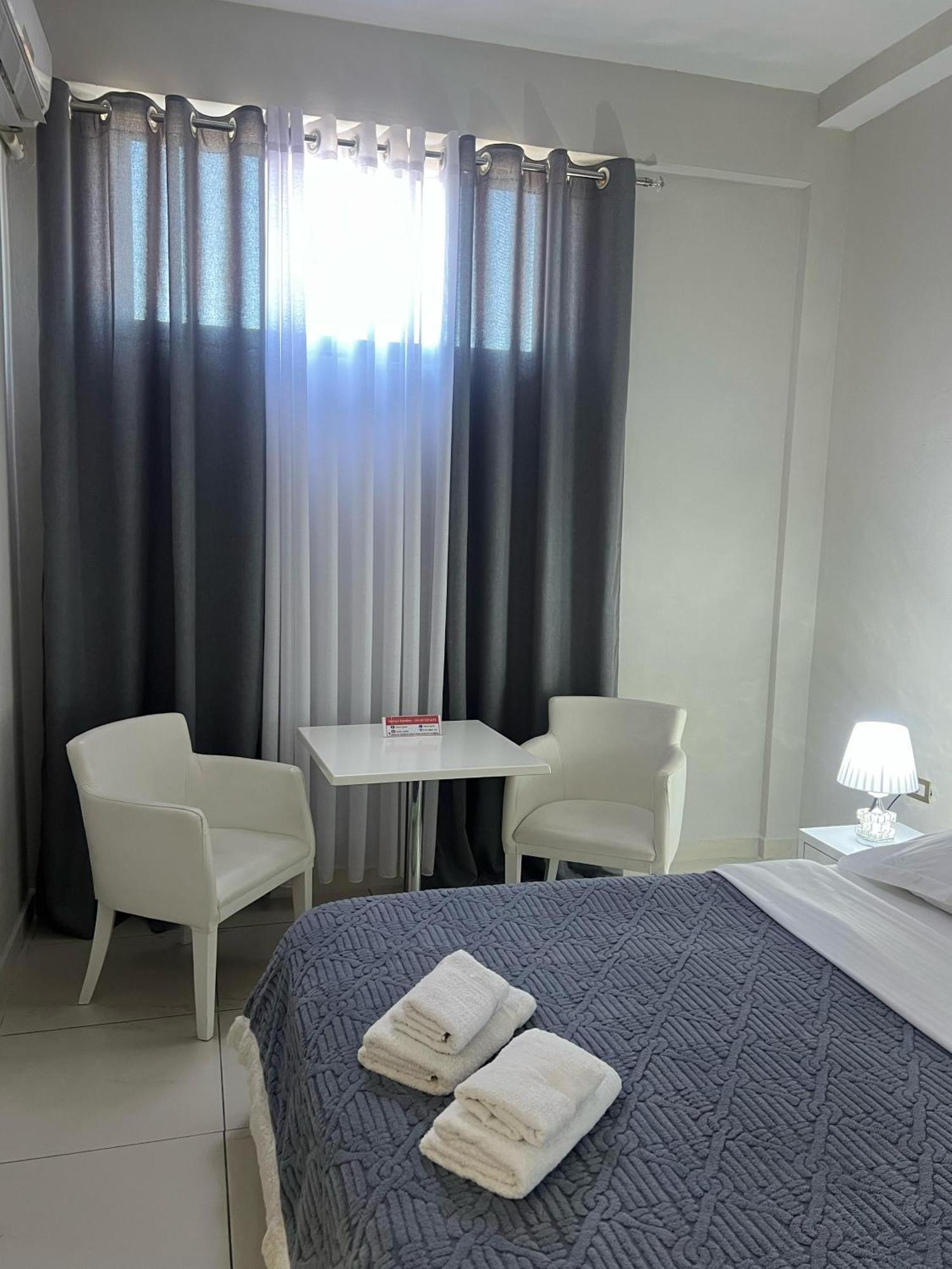 Grand Hotel Gjyshi Qerrexhias Екстериор снимка