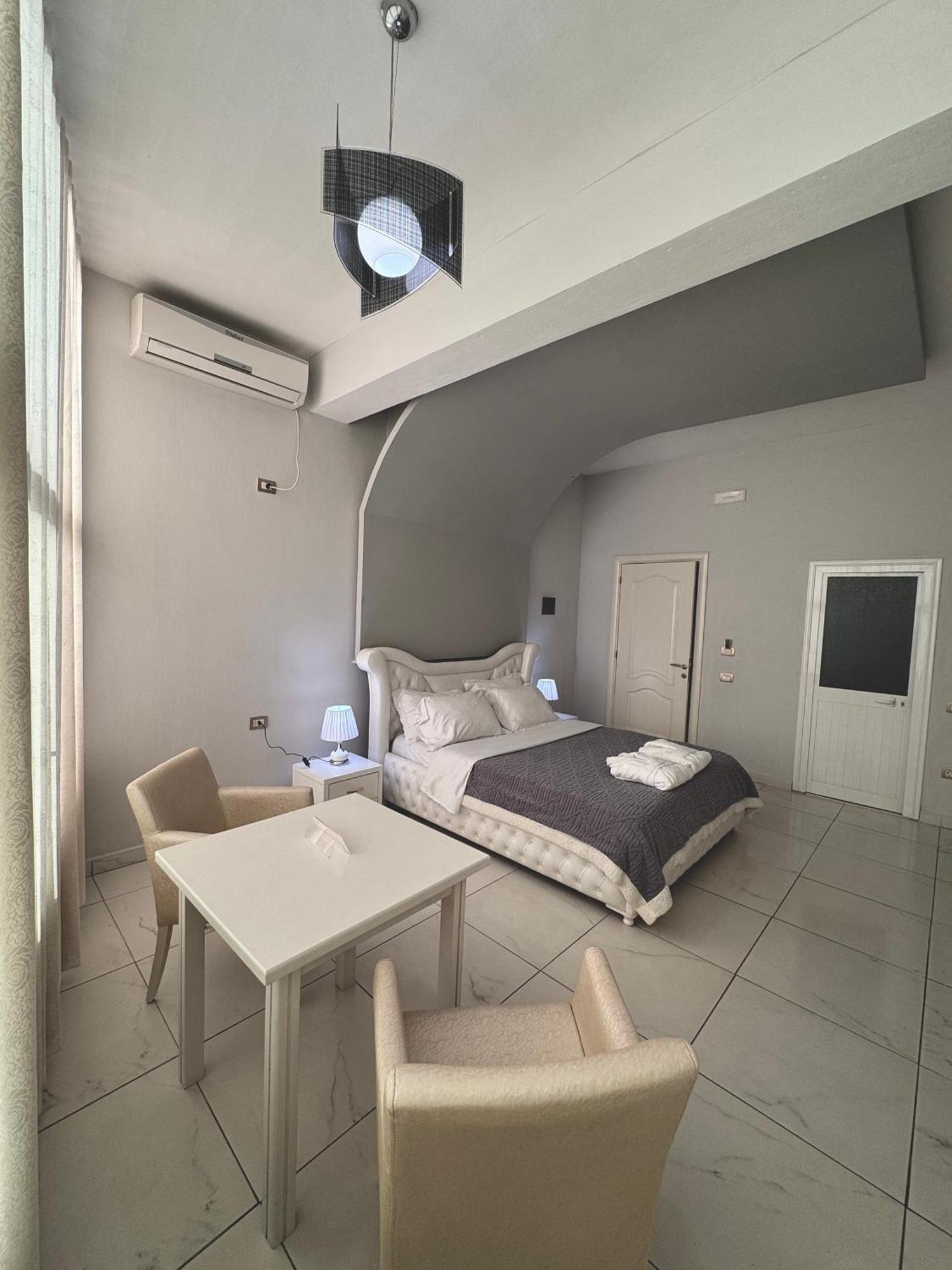 Grand Hotel Gjyshi Qerrexhias Екстериор снимка